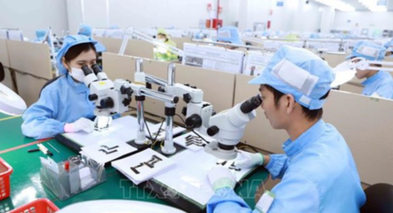 越南崛起 服装出口额跃居世界第二，成为全球投资热点